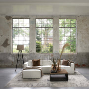 modern nappali fehér kanapé rendszerrel