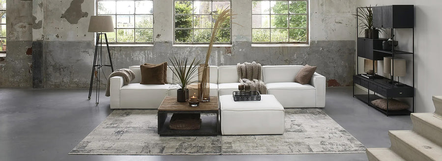 modern fehér kanapé elem loft enteriőrben