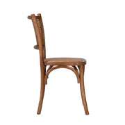 Tölgyfából és rattanból készült étkezőszék.