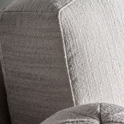 TRAUN kanapé karfa részletfotó, modern varrásokkal