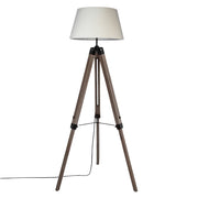 Tömörfából készült, vászon lámpabúrás, 3 lábú állólámpa.