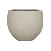 Urban Jumbo Orb S kaspó mosott bézs színben, 87 cm átmérőjű, betonhatású ficonstone óriás kaspó kültérre és beltérre.