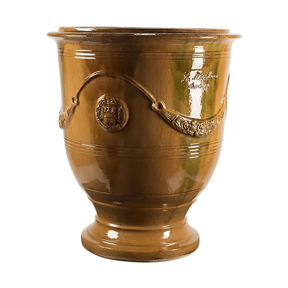 Provanszi stílusú, okker mázas anduze kerámiakaspó a Vase d' Anduze Emaillés Tradition kollekcióból, Medici motívummal és fényes felülettel.