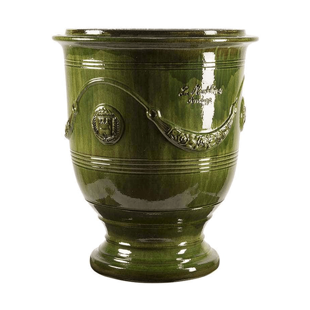 Provanszi stílusú, zöld mázas anduze kerámiakaspó a Vase d' Anduze Emaillés Tradition kollekcióból, Medici motívummal és fényes felülettel.