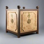 Terrakotta színű, tradicionális, kerámiabetétes ültetőláda.