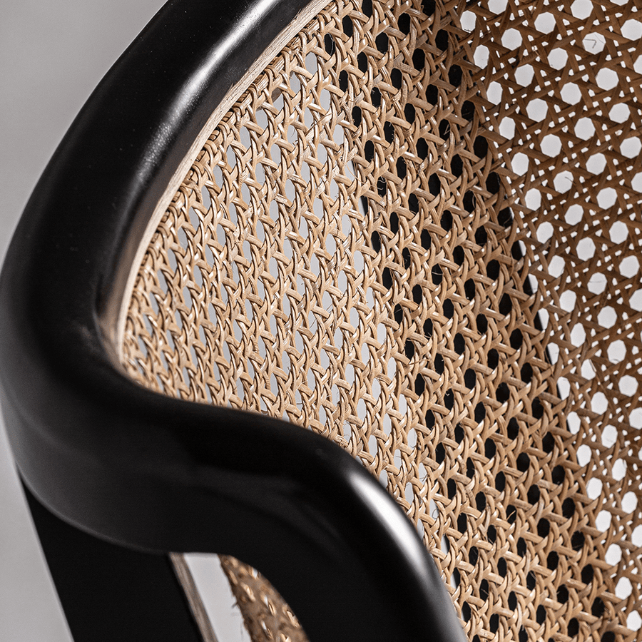 Velburg szék rattan háttámla fonásának részlete