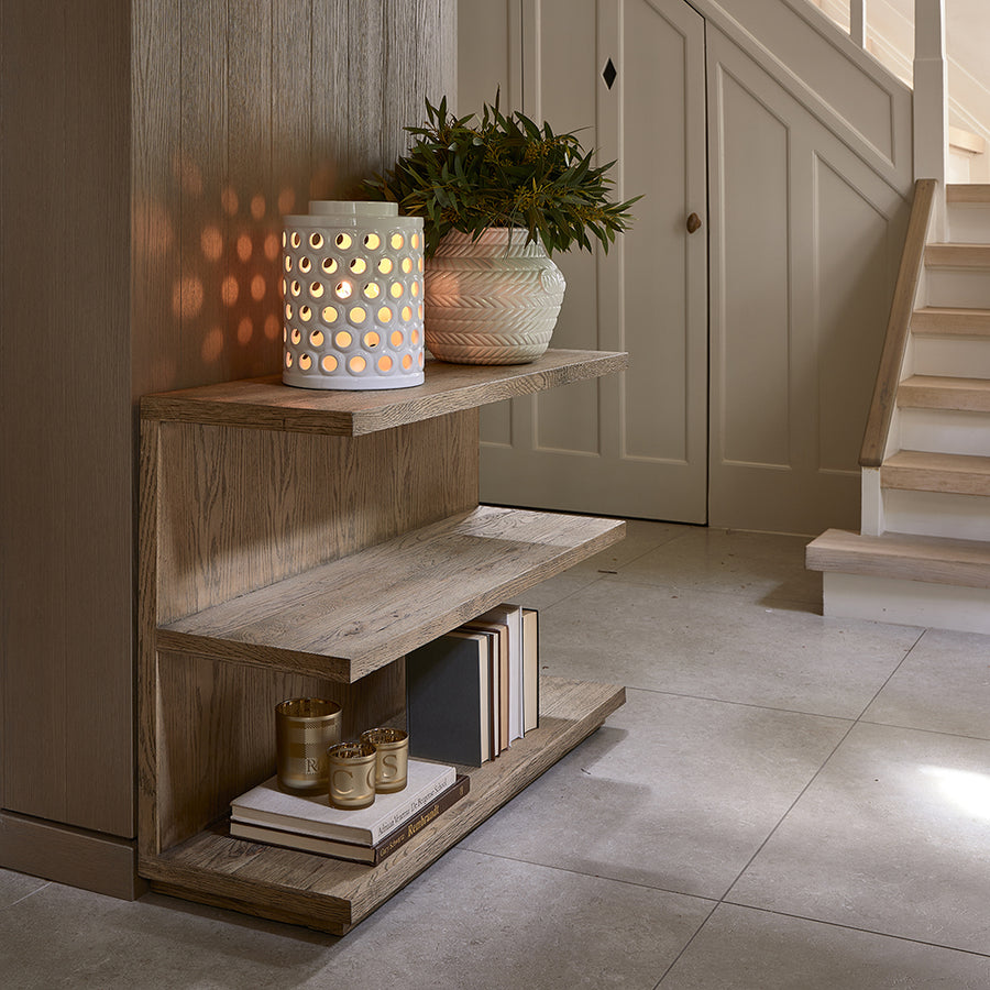 Vermont konzolasztal 105 cm előszobában, dekorációval és tároló funkcióval