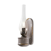 Antikolt felületű mázas kerámiából és üvegből készült kézműves falilámpa.