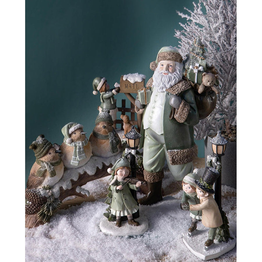 Zöld színű klasszikus Télapó figura.