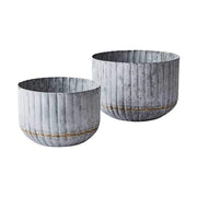 2 db-os szürke színű, bordázott bádogkaspó szett. 