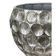 Kortárs, modern stílusú, antik ezüst színű, nagyméretű, 20 és 38 cm átmérőjű, dombormintás felületű, fém kaspó szett.