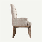 Klasszikus, koloniál stílusú, mangófából készült, ekrü színű, vászon hatású poliészter kárpittal kárpitozott 2 személyes szófa.