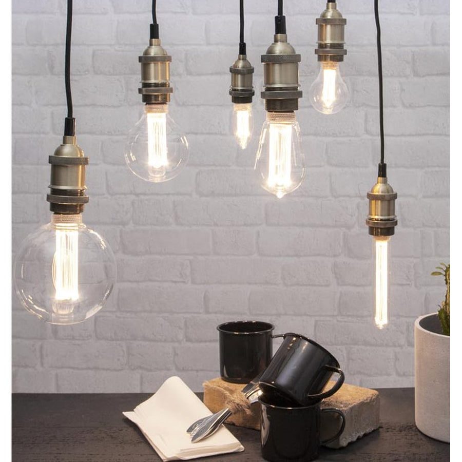 Antikolt hatású, fémes megjelenésű függő dekorfoglalat.