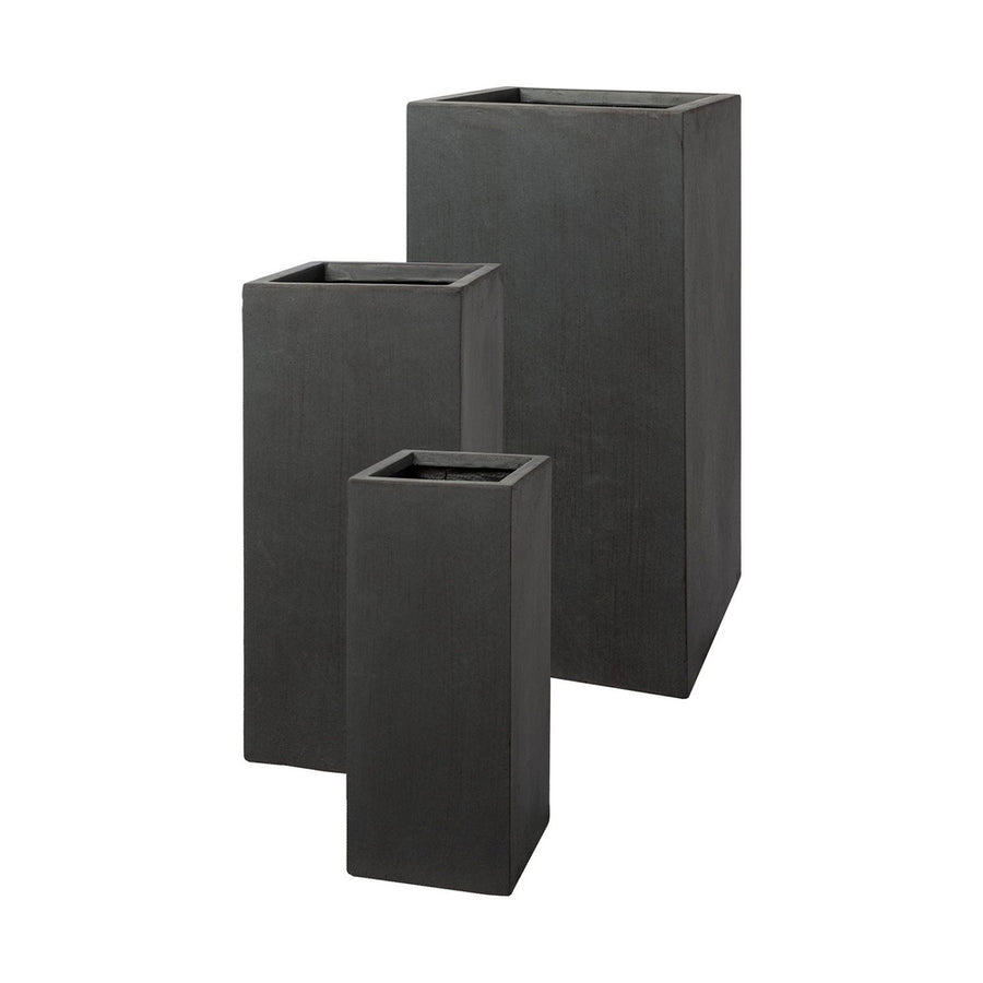 Fagyálló műgyantából készült, modern kortárs stílusú, beton hatású, antracitfekete színű kültéri ültetőláda szett.