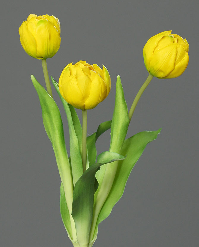 3 szálból álló, sárga színű tulipáncsokor művirág..