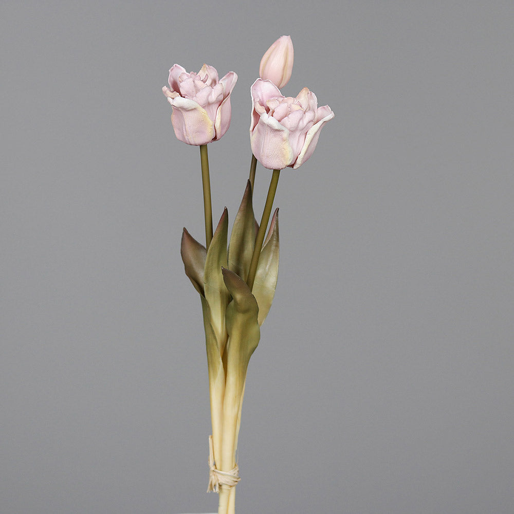 Fáradt rózsaszín színvilágú, vintage stílusú, 3 szálból álló tulipán csokor művirág, nyílt és bimbos virágfejekkel.