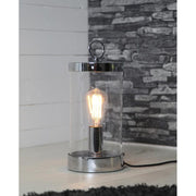 Clear Filament dekorációs izzó. Meleg fehér fényű LED dekorációs izzó áttetsző üveggel.