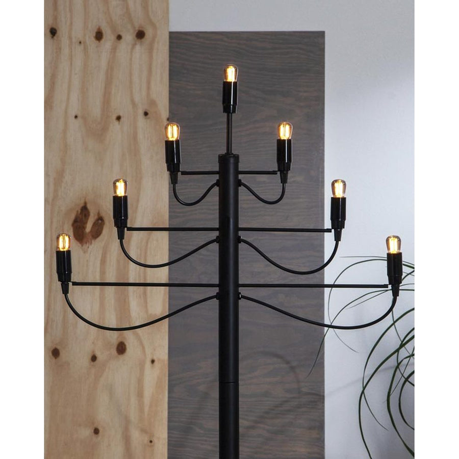 Heavy Smoke Filament dekorációs izzó. Meleg fehér fényű LED dekorációs izzó füstszínű üveggel.