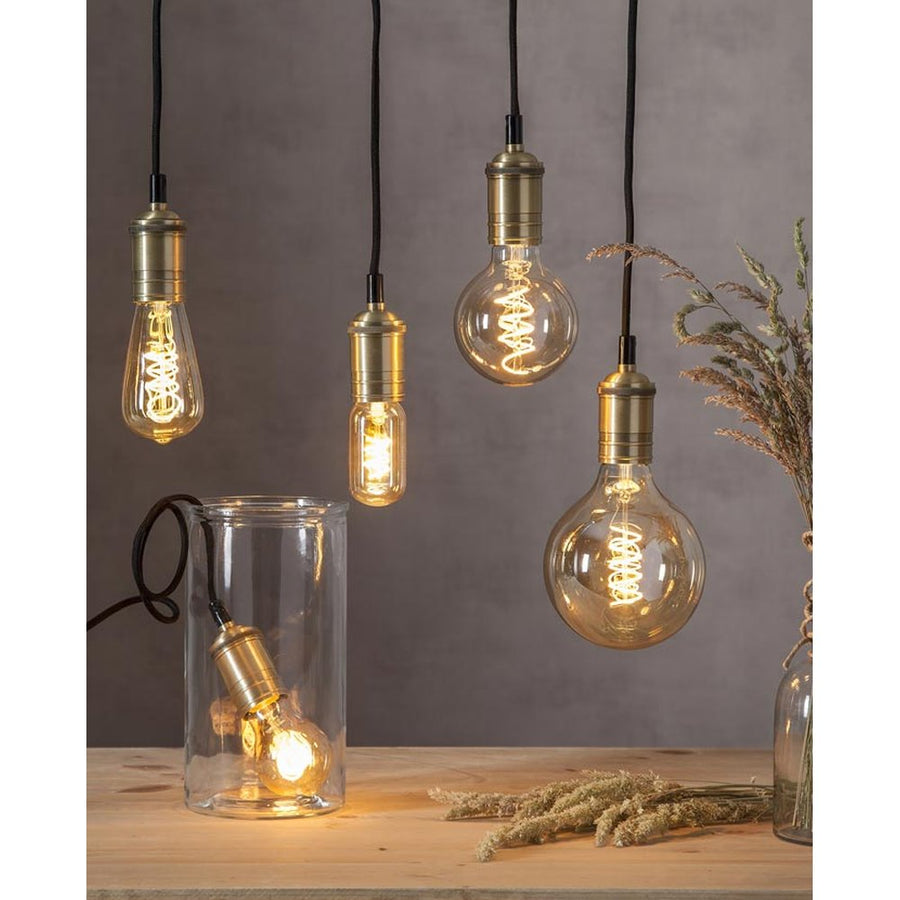 Amber Spiral Filament meleg fehér fényű, vintage LED dekorációs izzó borostyánszínű üveggel.