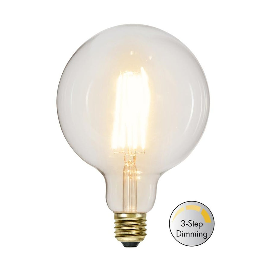 Clear Filament dekorációs izzó. Meleg fehér fényű LED dekorációs izzó áttetsző üveggel. 