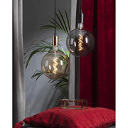 Industrial Vintage dekorációs izzó. Meleg fehér fényű LED dekorációs izzó, különleges füstszínű üveggel. 