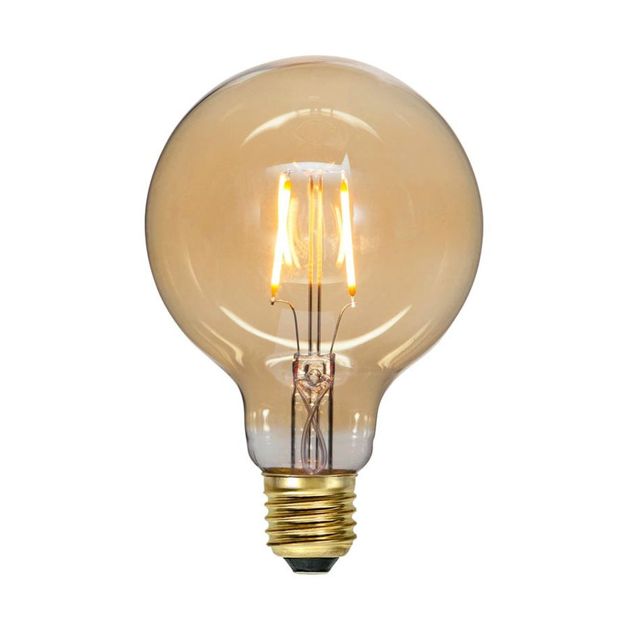 Amber Soft Glow vintage LED dekorációs izzó. Meleg fehér fényű, borostyánszín üveggel.