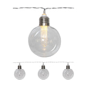 Kültéri napelemes izzósor 8 darab meleg fehér fényű izzóval.