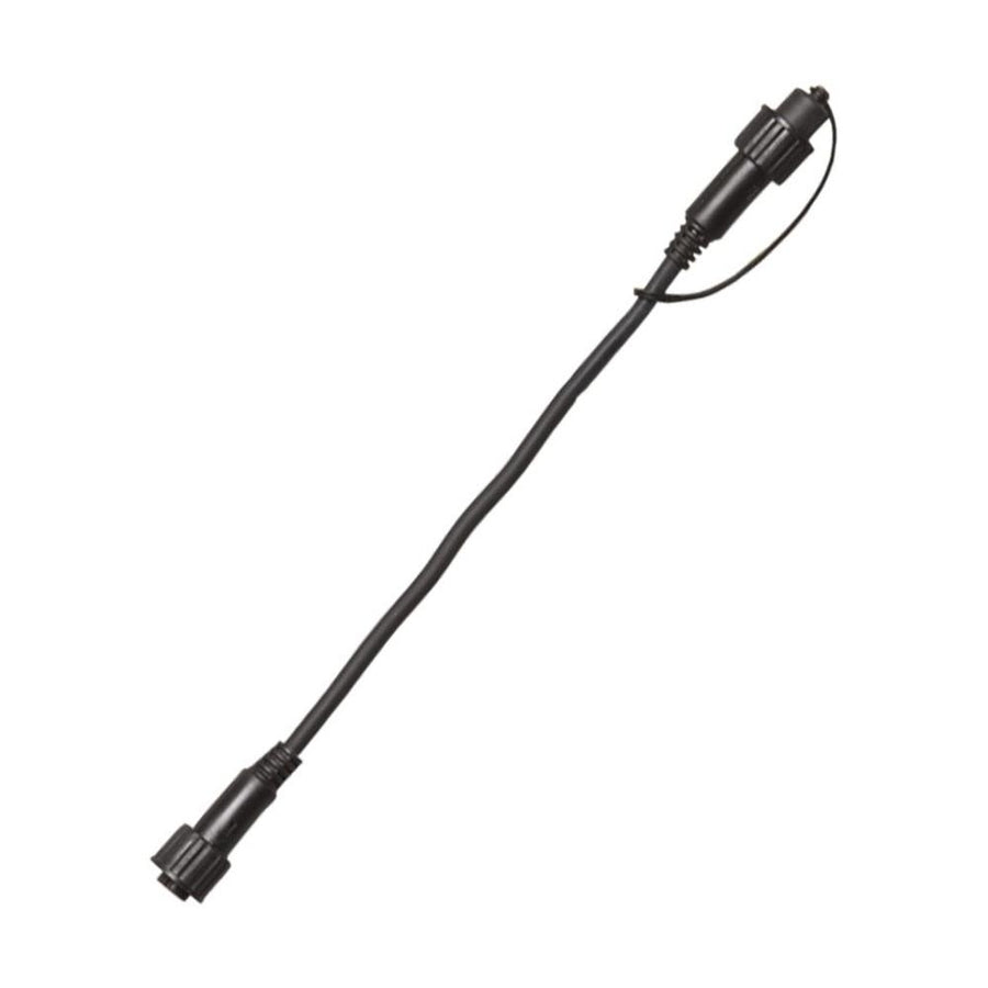 500 cm hosszú hosszabbító a Connecta fényfüzér foglalatsor tápegység csatlakozójához. Leginkább kültéri használatra ajánljuk! Tájékoztatjuk kedves vásárlóinkat, hogy a kiegészítő termék a tápegység csatlakozó hosszának növelését szolgálja, nem rendelkezik hálózati csatlakozófejjel!