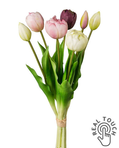 7 szálból álló, vegyes színű tulipáncsokor művirág, nyílt és bimbós virágfejekkel .