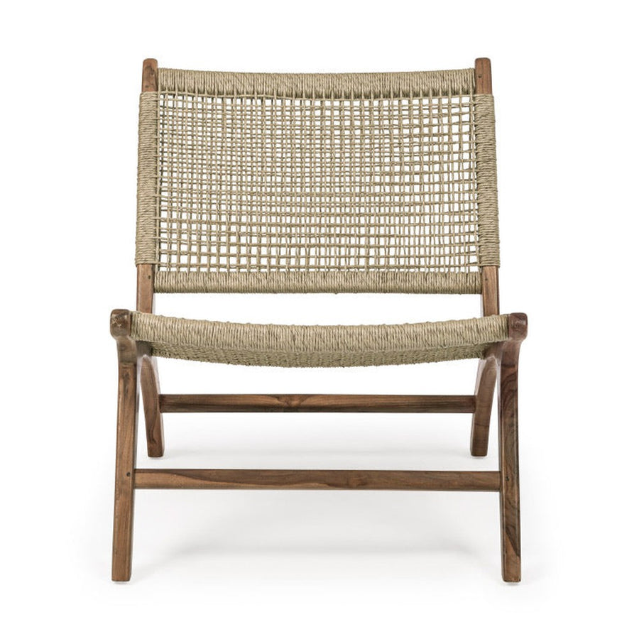 Kortárs stílusú, rusztikus pihenőszék, mikroszálas polipropilén kötélből szőtt ülőfelülettel és háttámlával.