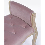 Gombbehúzásos kárpitázási technikával készült párnázás.