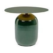 Kortárs stílusú, zománcozott acélból készült, sötétzöld-arany színű kisasztal.