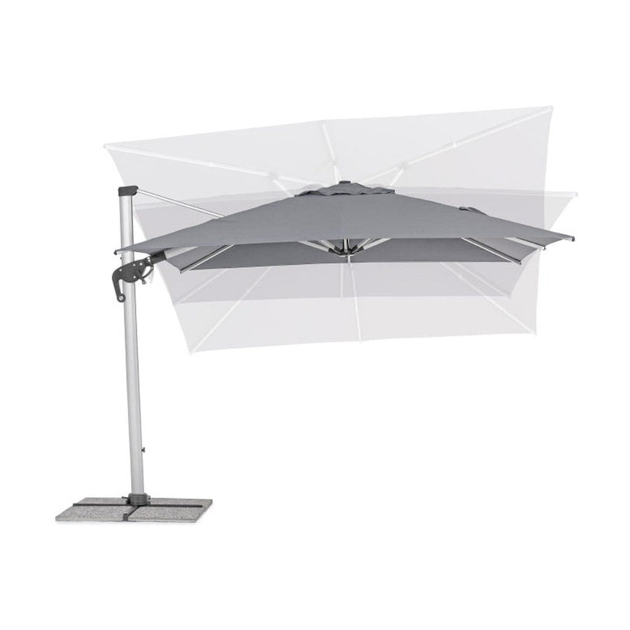 A napernyő vízszintes irányban is dönthető.