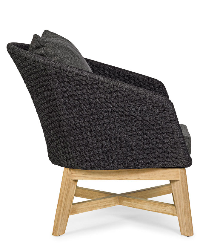 Prémium kategóriás, design kerti fotel sötétszürke színű párnákkal.
