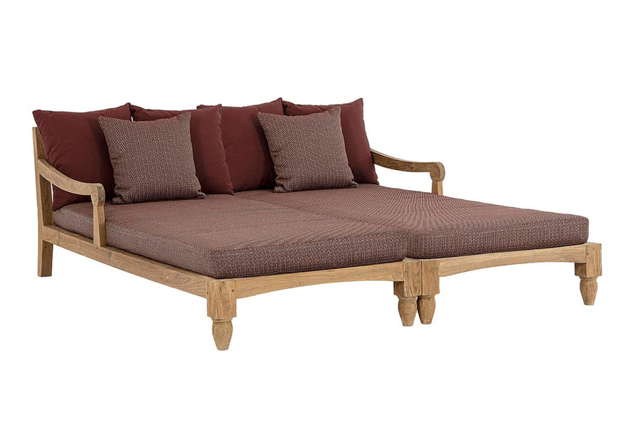 Két darabos, keleti stílusú teakfa pihenőágy szett bordó színű ülő- és hátpárnákkal.