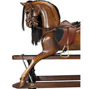 Mahagóni fából készült, lakkozott, kézműves, viktoriánius korabeli hintaló-replika, valódi bőr kantárral és nyereggel.