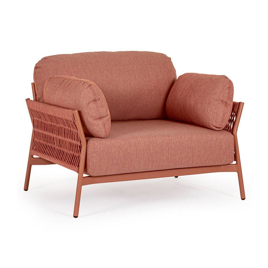 Kortárs stílusú, korallszínű kültéri, kerti fotel.