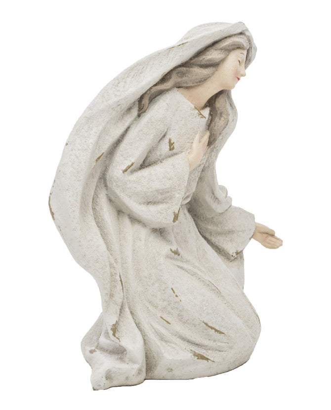 Három darabos, antikolt felületű, kőhatású, pasztell színű betlehem szobor Mária alakja.
