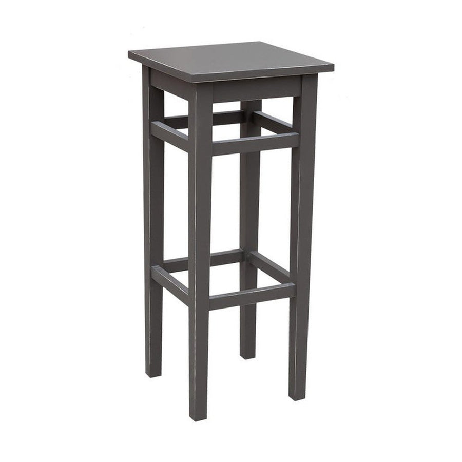 Fenyőfa hokedli-szerű bárszék magasított lábakkal. Színe: antikolt szürke.