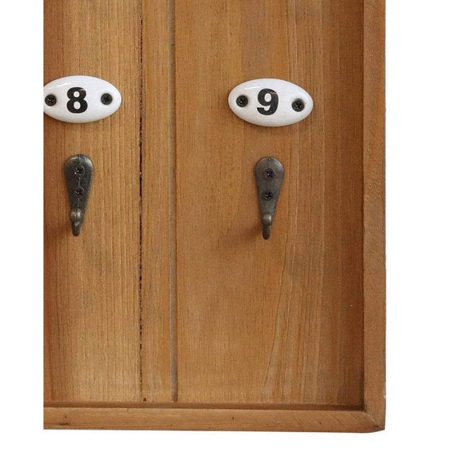 Loft stílusú, jegenyefenyőből készült fali kulcstároló, kilenc darab számozott fém akasztóval.