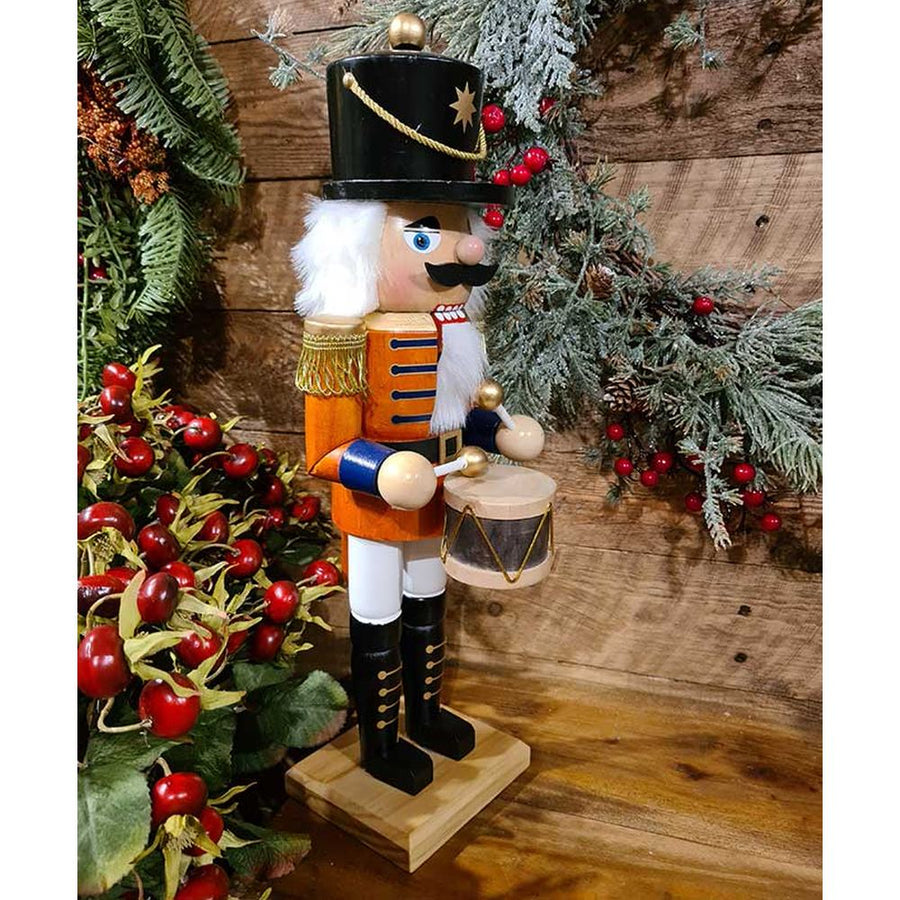 Klasszikus stílusú, fából készült, 45 cm magas, dobos diótörő..