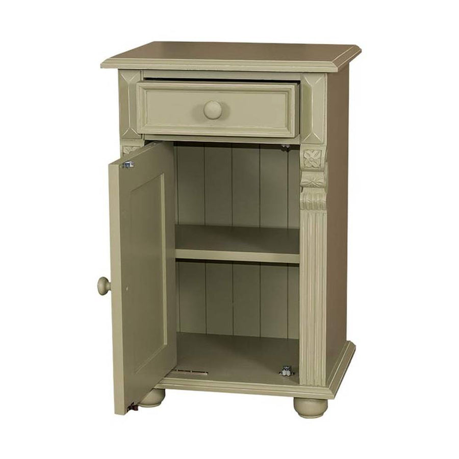 MAISON fenyőfa éjjeliszekrény 72 cm