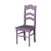 Antikolt levendulaszínű, festett fenyőfa étkezőszék.