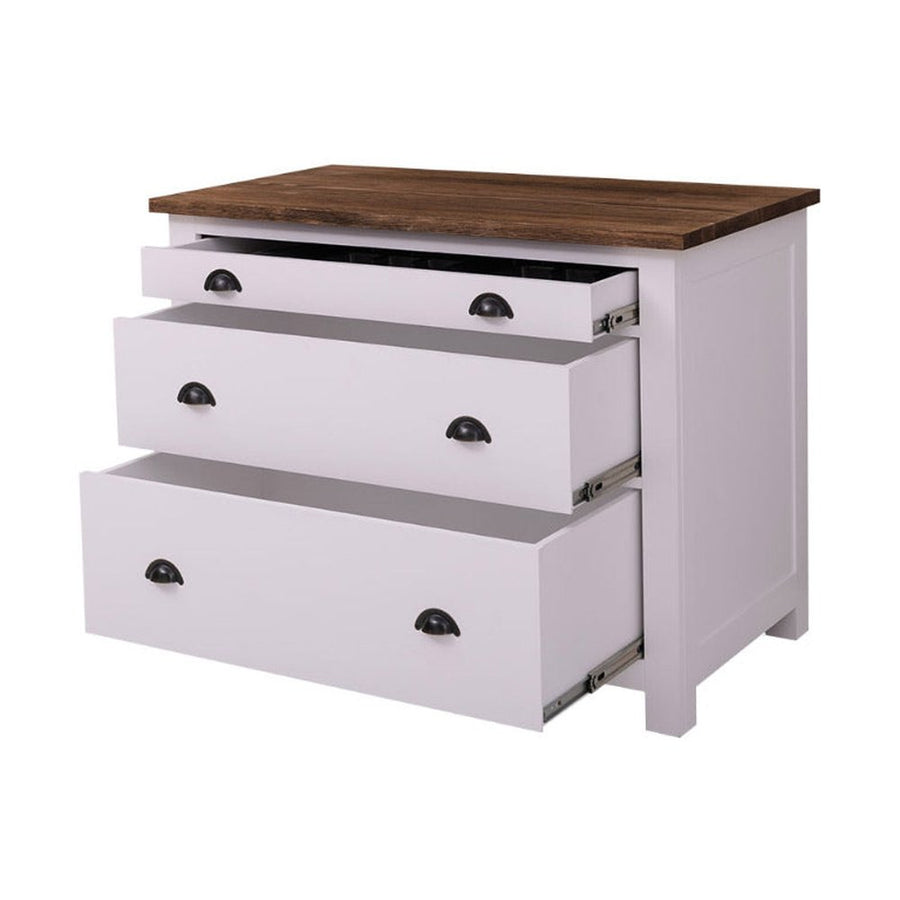 Fehér színű, tömör fenyőfából készült polcos konyhaszekrény, sötétbarna tölgyfa fedlappal.