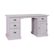 Klasszikus fenyőfa íróasztal, négy fiókkal, és egy ajtós tárolóval.