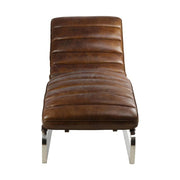 Vintage stílusú, antik dohányszínű bőrrel kárpitozott relaxiációs fotelágy.