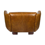 Vintage stílusú, valódi bőrből készült kanapé fa lábakkal.