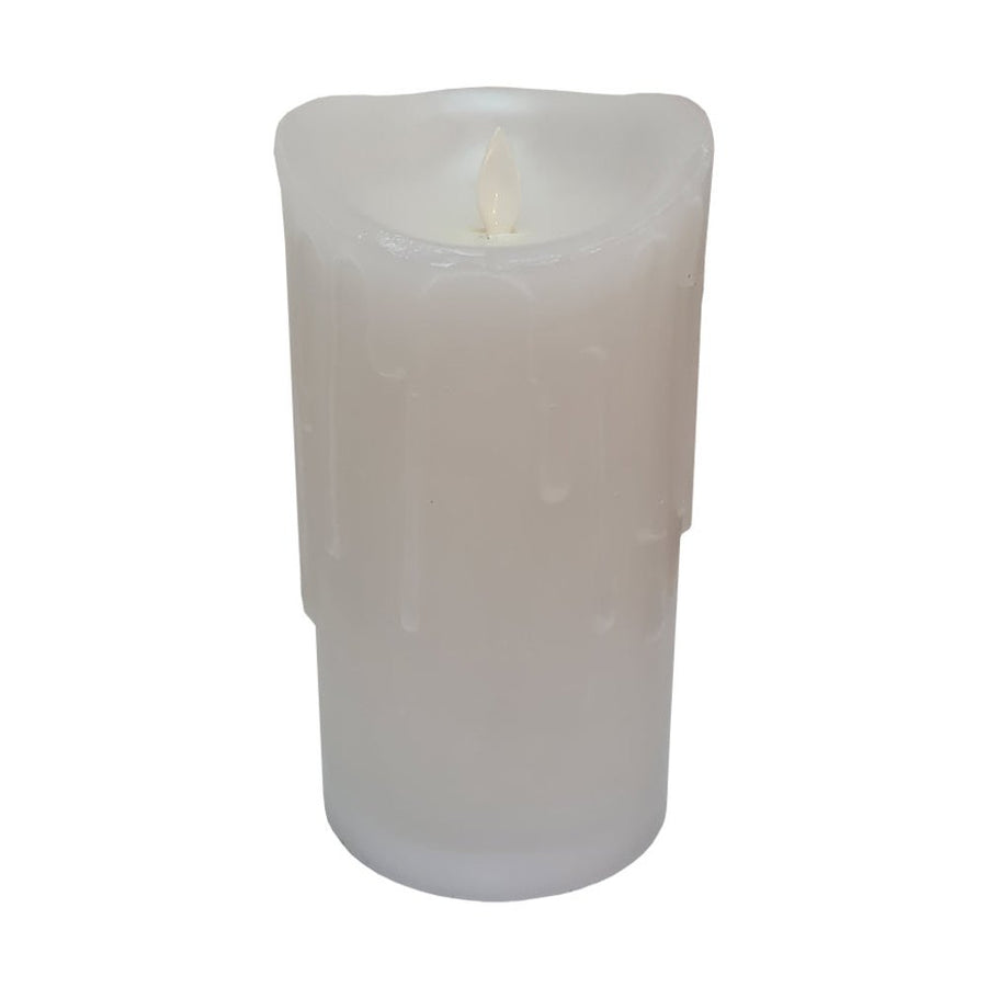 Rusztikus, időzíthető oszlopgyertya pislákoló LED lánggal és valódi fehér színű viasztesttel.
