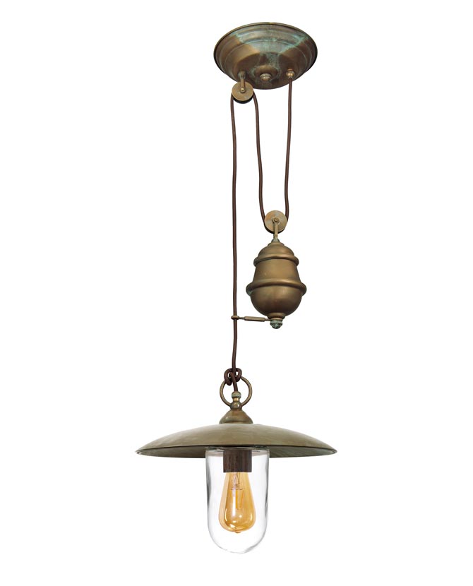 Loft stílusú, állítható magasságú, antikolt sárgaréz színű, réz függeszték átlátszó üvegbúrával.