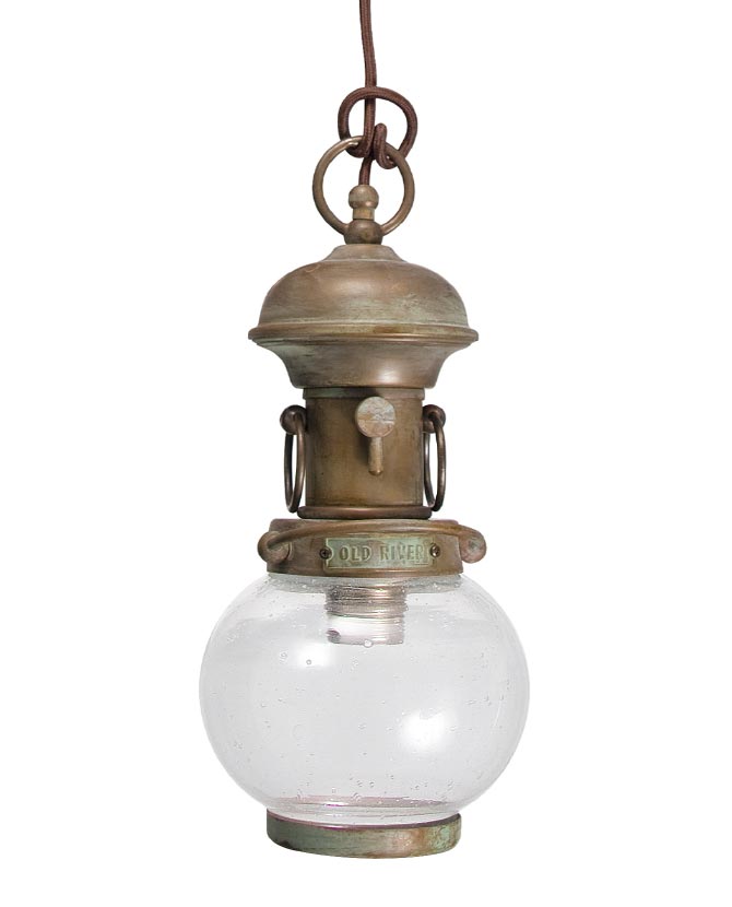 Vintage stílusú, antikolt sárgaréz színű, öt lámpából álló függeszték sárgarézből és üvegből